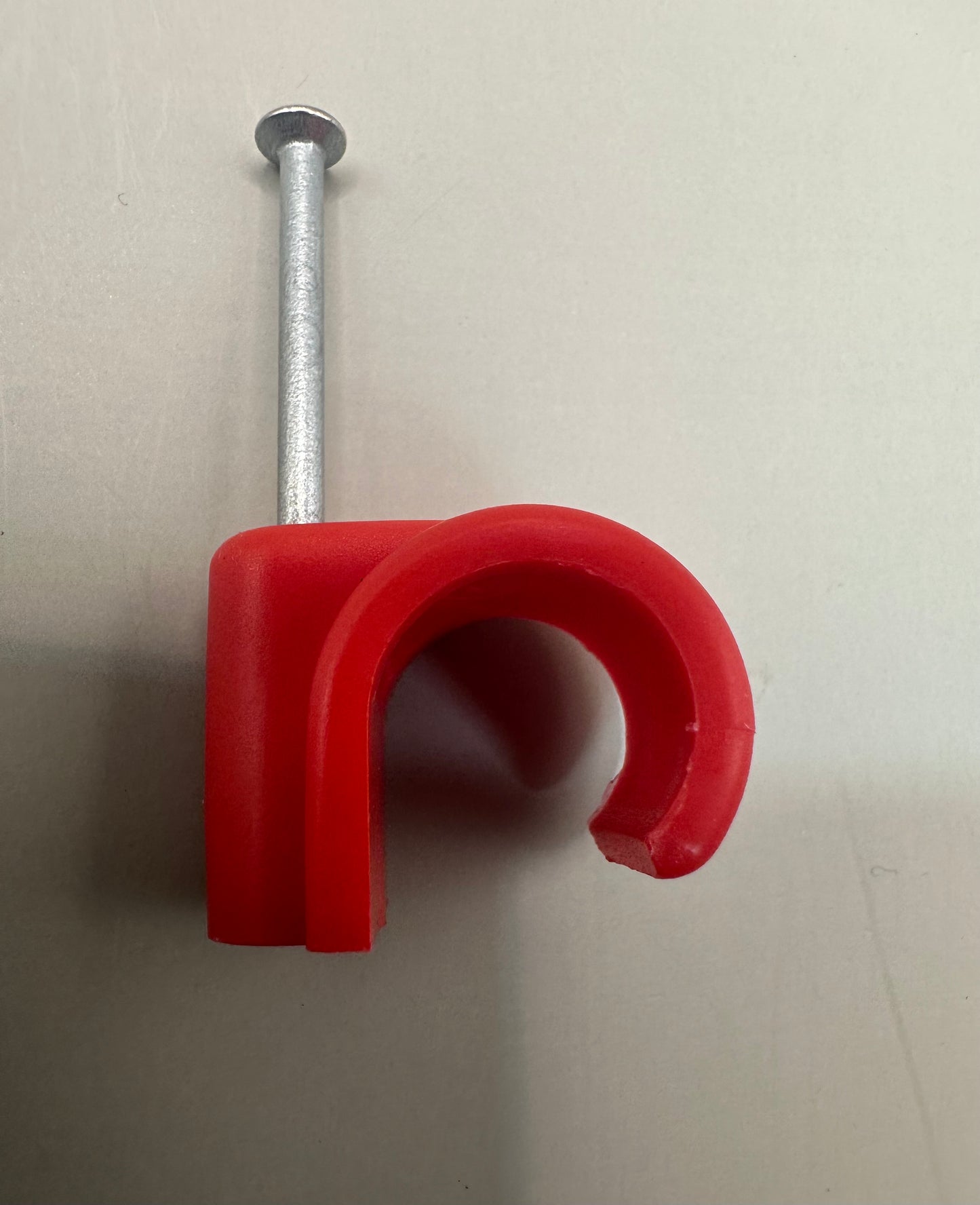 Talon nail in pipe clips 100 pack